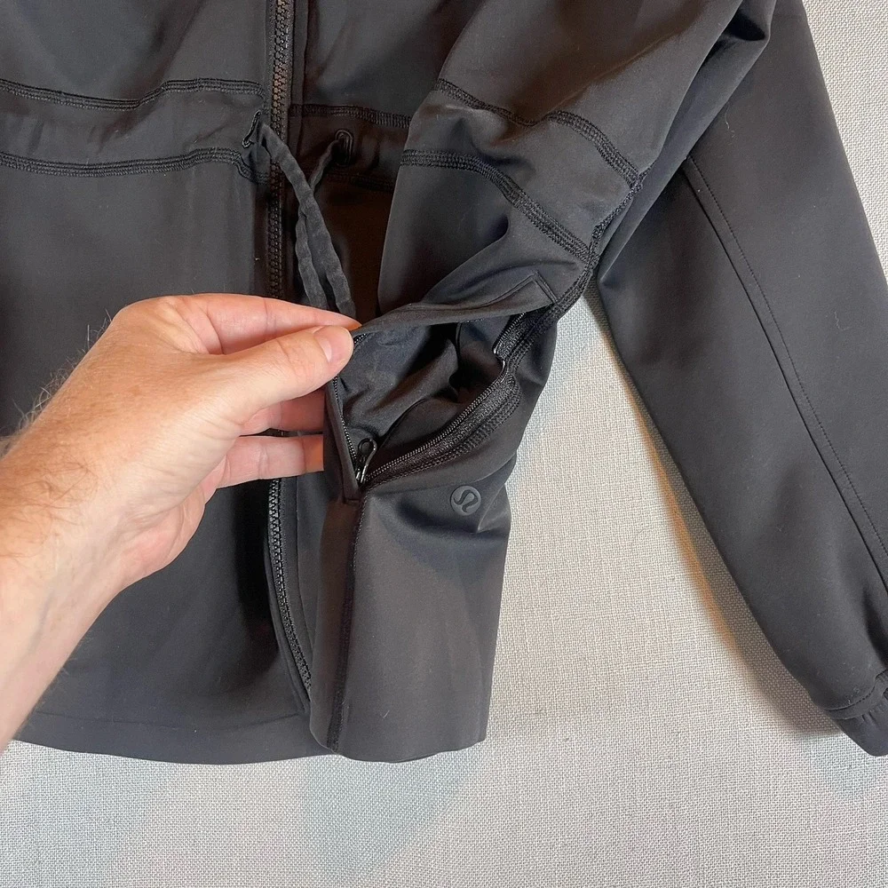 Lululemon Jacket‎ Women's Size 10 Black Full Zip Hooded Athletic
